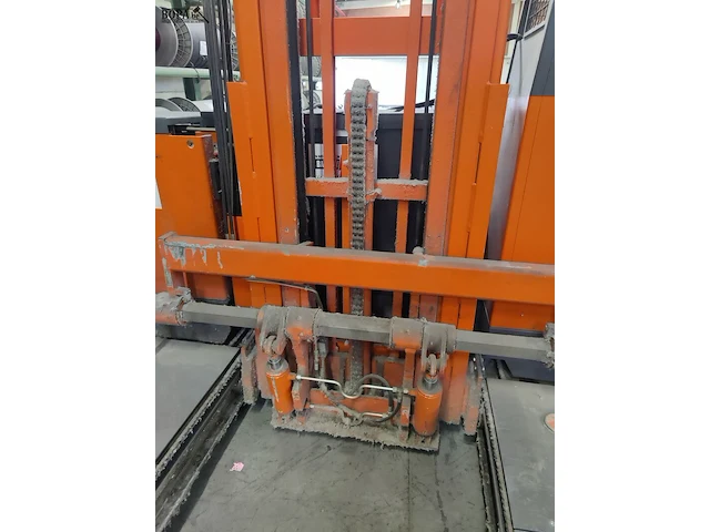 Lot 3 - hubtex zijdelingse boomlifter - afbeelding 8 van  15