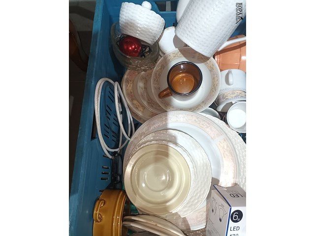 Lot 3 - huisraad - afbeelding 2 van  3