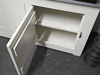 Lot 3 - landelijk tv meubel in goede staat - afbeelding 2 van  3