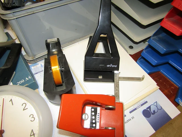 Lot 3 - lot kantoormateriaal - afbeelding 2 van  4