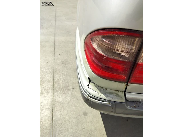 Lot 3 - mercedes e220 (2000-chass.wdb2102061b030489) - afbeelding 13 van  25