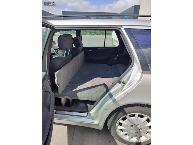 Lot 3 - mercedes e220 (2000-chass.wdb2102061b030489) - afbeelding 21 van  25