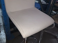 Lot 3 - partytafel en stoel - afbeelding 2 van  4