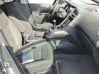 Lot 3 - peugeot 5008 (2016-chass.vf30ebhxmgs219413) - afbeelding 2 van  31