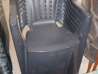 Lot 3 - pvc terrasstoelen. 12 stuks - afbeelding 3 van  3