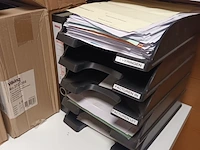 Lot 3 - ringmappen en sorteervakken - afbeelding 3 van  4