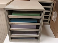 Lot 3 - ringmappen en sorteervakken - afbeelding 4 van  4