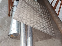 Lot 3 - rook- en waterafvoerbuizen - afbeelding 3 van  3