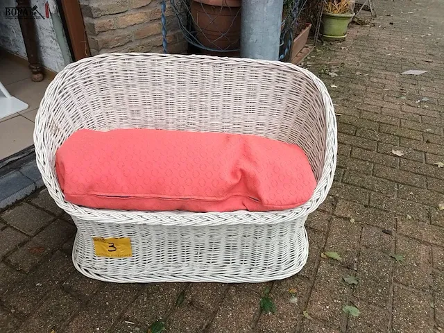 Lot 3 - rotan kinderzitbankje - afbeelding 1 van  5