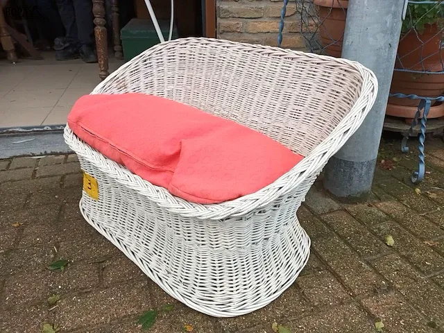 Lot 3 - rotan kinderzitbankje - afbeelding 3 van  5