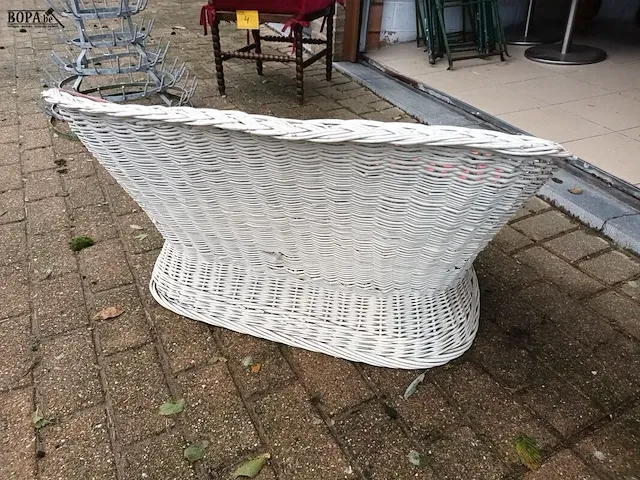 Lot 3 - rotan kinderzitbankje - afbeelding 4 van  5