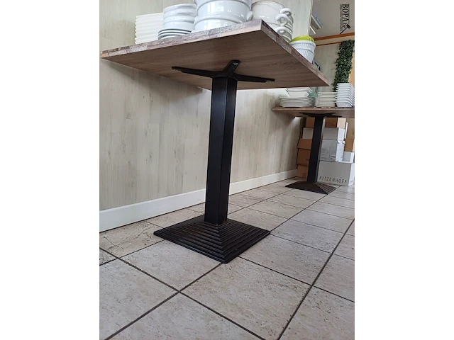 Lot 3 - tafels - 8 stuks - afbeelding 6 van  6