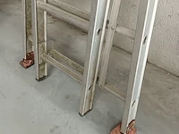 Lot 3 - uitschuifbare aluminium ladder - afbeelding 3 van  4