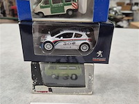 Lot 3 stuks - afbeelding 1 van  3