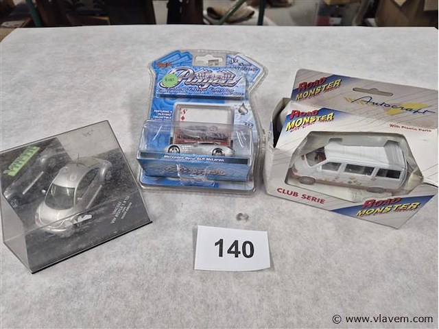 Lot 3 stuks - afbeelding 1 van  3