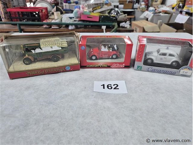 Lot 3 stuks - afbeelding 1 van  3