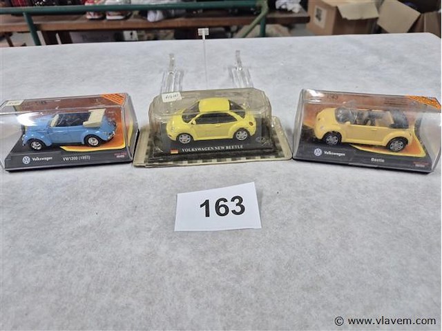 Lot 3 stuks - afbeelding 1 van  3