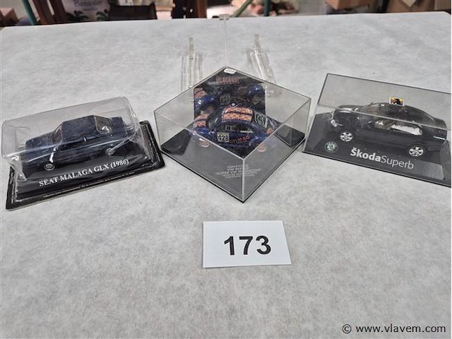 Lot 3 stuks - afbeelding 1 van  4