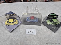 Lot 3 stuks - afbeelding 1 van  3