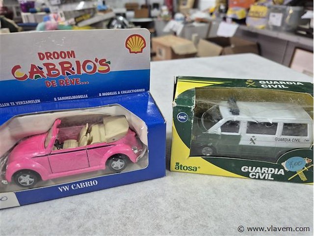 Lot 3 stuks - afbeelding 2 van  3