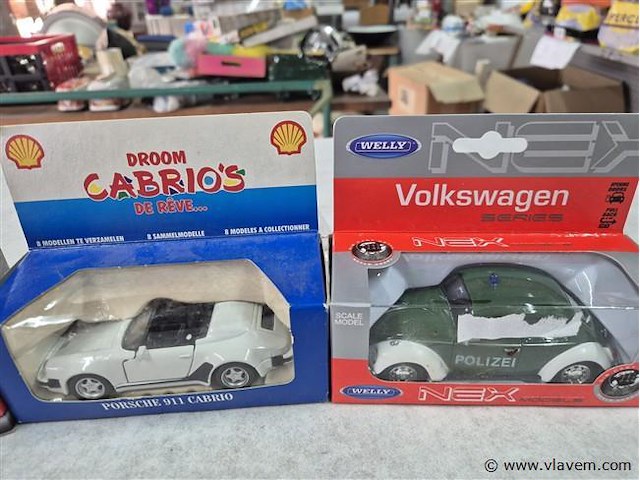 Lot 3 stuks - afbeelding 2 van  3