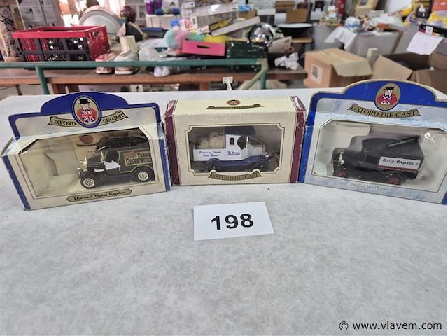 Lot 3 stuks - afbeelding 1 van  3