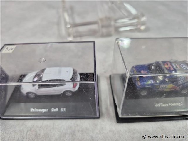 Lot 3 stuks - afbeelding 2 van  3