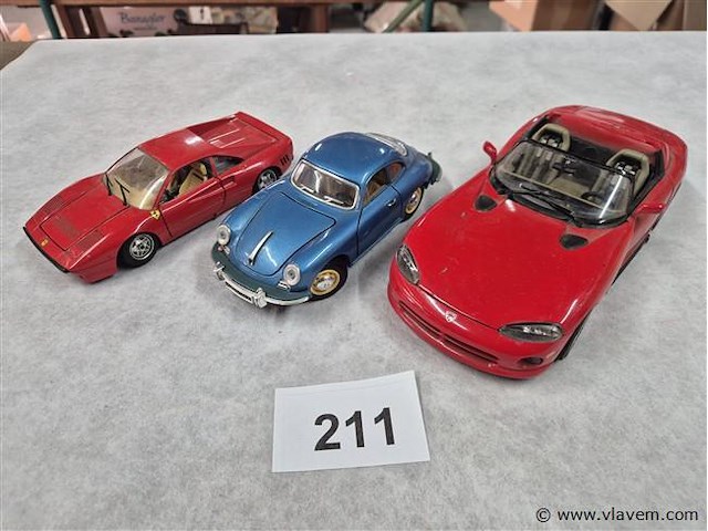 Lot 3 stuks - afbeelding 1 van  3