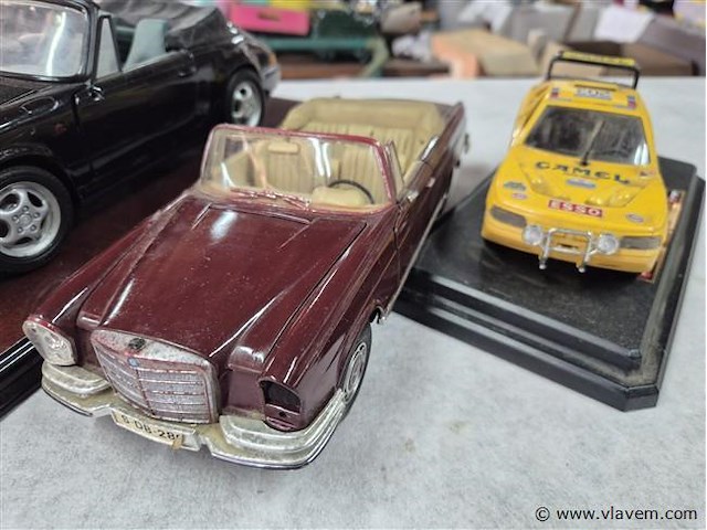 Lot 3 stuks - afbeelding 2 van  3