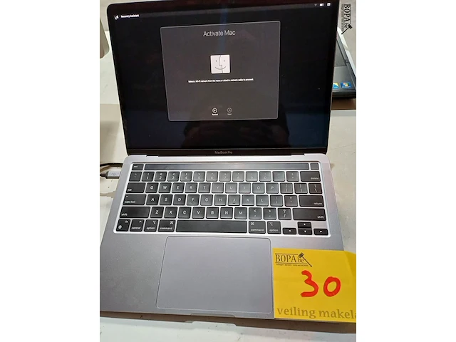 Lot 30 - apple macbook pro - afbeelding 1 van  5