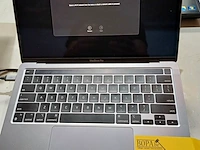Lot 30 - apple macbook pro - afbeelding 1 van  5