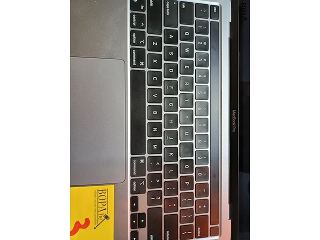 Lot 30 - apple macbook pro - afbeelding 2 van  5