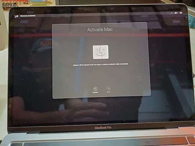 Lot 30 - apple macbook pro - afbeelding 3 van  5