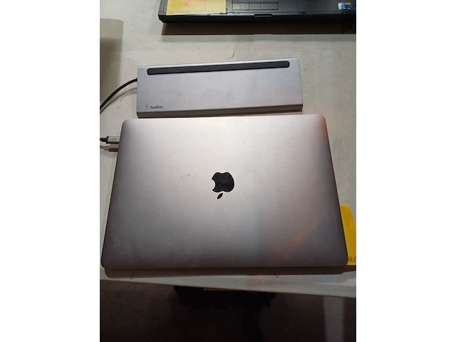 Lot 30 - apple macbook pro - afbeelding 5 van  5