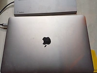 Lot 30 - apple macbook pro - afbeelding 5 van  5