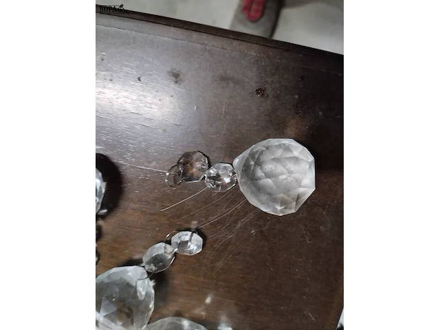 Lot 30 - bellen voor glazen luchter - afbeelding 2 van  2