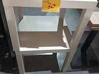 Lot 30 - bijzettafel. 2 stuks - afbeelding 1 van  2