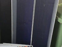 Lot 30 - boekenplanken 9 stuks - afbeelding 3 van  3