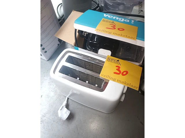 Lot 30 - broodrooster en eierkoker - afbeelding 1 van  3