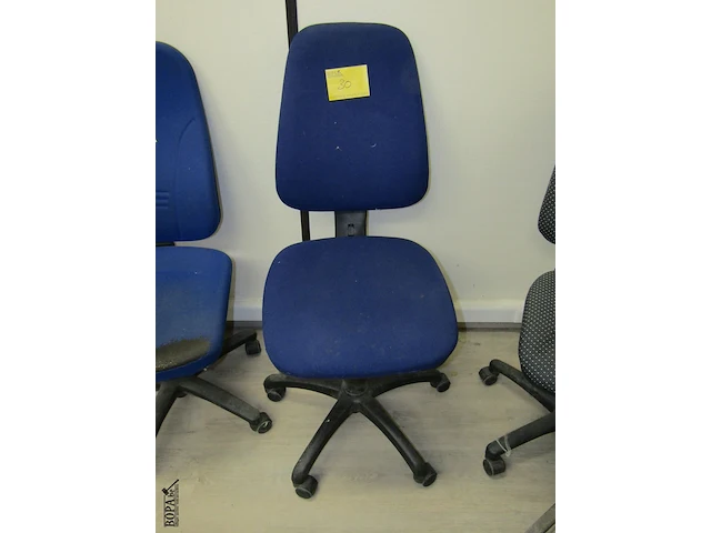 Lot 30 - bureaustoel - afbeelding 1 van  1