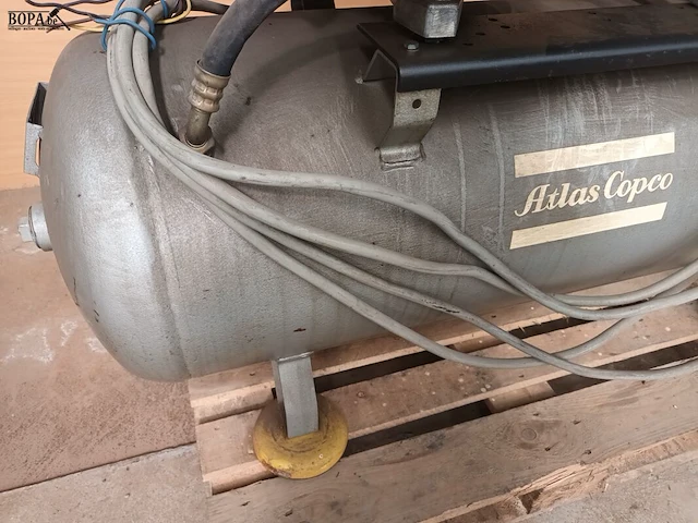Lot 30 - compressor atlas copco - afbeelding 6 van  6