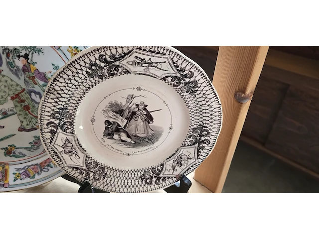 Lot 30 - diverse decoratie borden ong 7 stuks - afbeelding 2 van  13