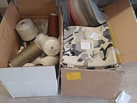 Lot 30 - doos met villa nova stalen en bollen gaar. 2 stuks - afbeelding 1 van  7