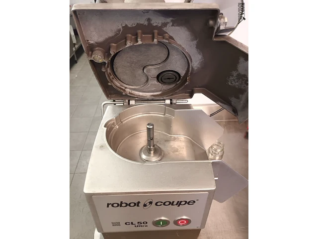 Lot 30 - groentensnijder robot coupe - afbeelding 4 van  4