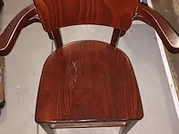 Lot 30 - houten hilma stoelen. 24 stuks - afbeelding 3 van  5