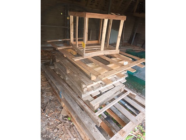 Lot 30 - lot houten palletten - afbeelding 4 van  4