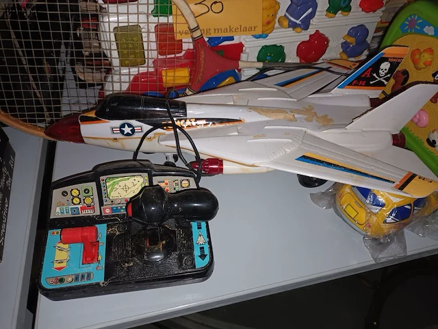 Lot 30 - oud speelgoed. 5 stuks - afbeelding 3 van  5