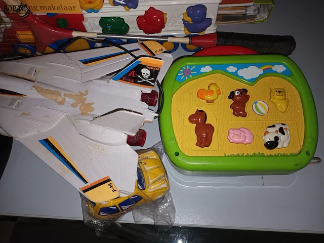 Lot 30 - oud speelgoed. 5 stuks - afbeelding 5 van  5