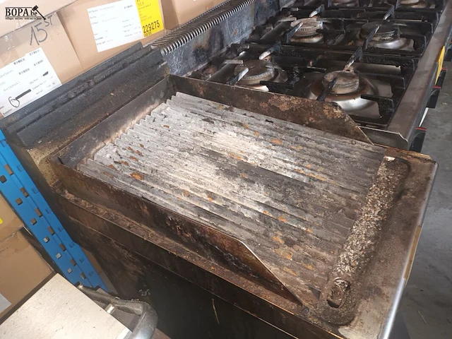 Lot 30 - professionele grill - afbeelding 2 van  4
