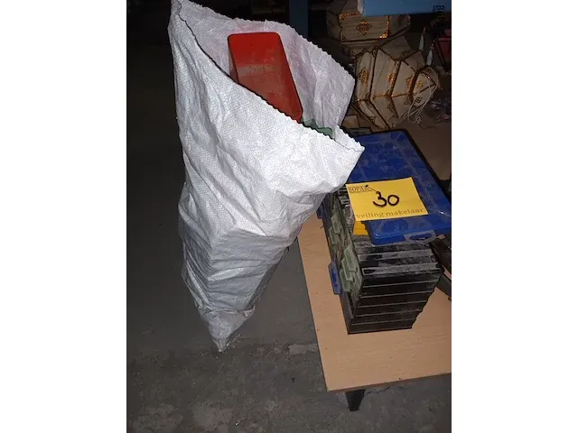 Lot 30 - pvc sorteerbakjes - afbeelding 1 van  3